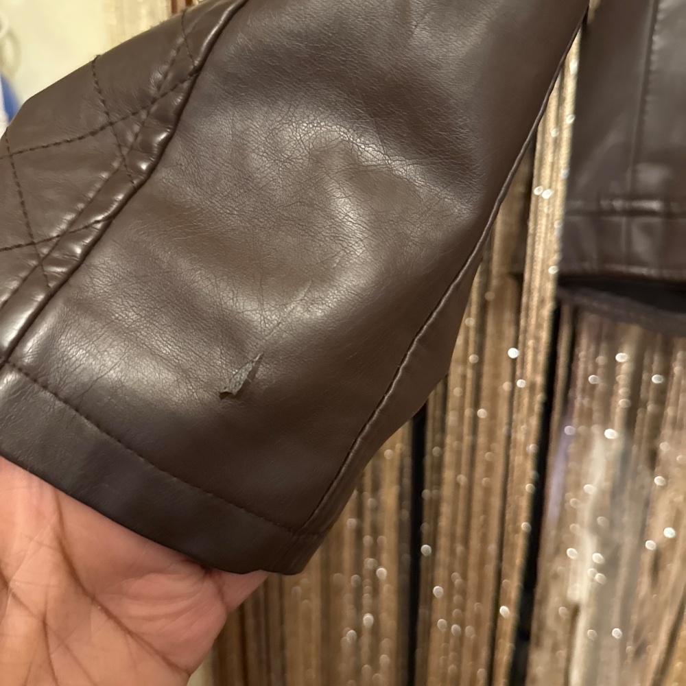 Leather jacket - Picture 5 of 6